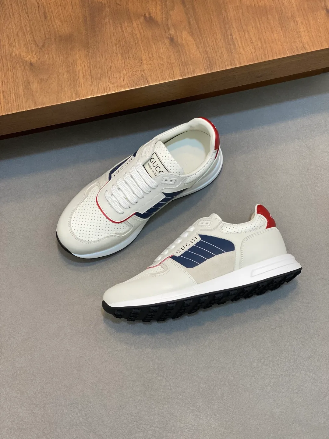 Factory price: 460💰[Gucci] Gucci - High-end quality original order - Upper: Nappa calfskin, pebbled calfskin, computer embroidered brand totem - Inner: water-dyed cowhide - Outsole: ultra-light T men's shoes 💰U·Rubber; two-color molded outsole - Super high quality control·Fine workmanship: highlighted (high-end·luxury·grade) -Size: 38-45